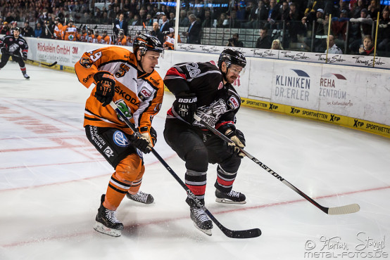 thomas-sabo-ice-tiger-vs-grizzlys-wolfsburg-arena-nuernberg-10-04-2016_0044