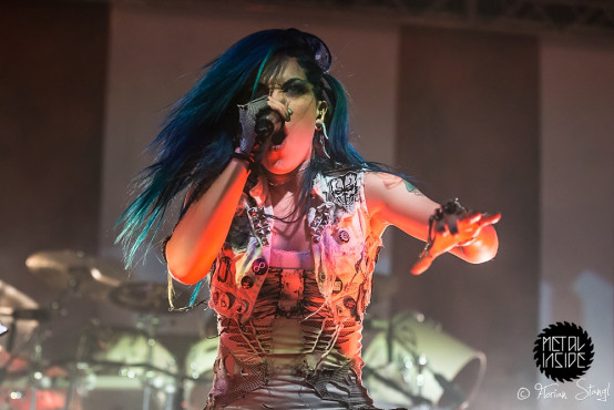 arch-enemy-eventhalle-geiselwind-12-12-2014_0073