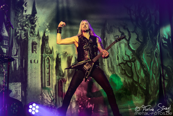 hammerfall-eventhalle-geiselwind-12-12-2015_0070
