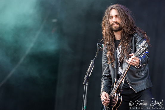 slash-feat-myles-kennedy-rock-im-park-07-06-2015_0028
