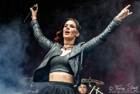 delain-masters-of-rock-11-7-2015_0053