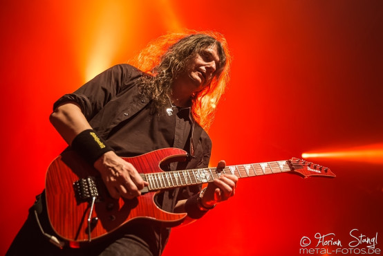 blind-guardian-brose-arena-bamberg-26-04-2015_0036
