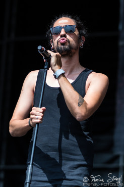 lacrimas-profundere-masters-of-rock-12-7-2015_0029