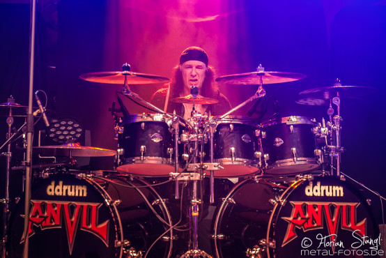 anvil-musichall-geiselwind-23-04-2016_0041