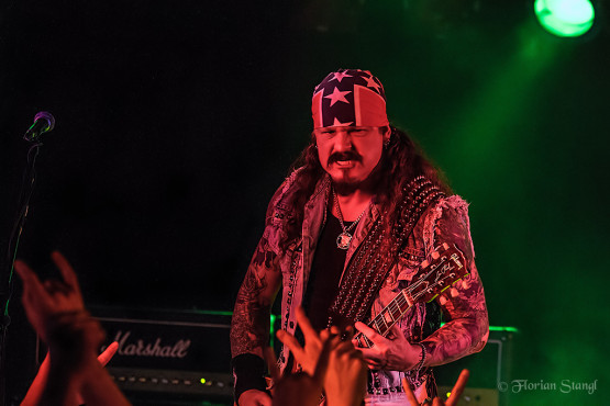 iced-earth-16-12-2012-rockfabrik-ludwigsburg-15
