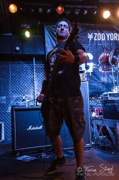 dog-eat-dog-rockfabrik-nuernberg-01-09-2013-10