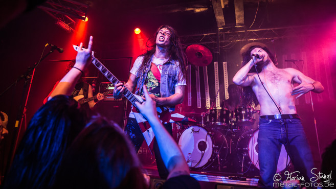 skull-fist-der-cult-nuernberg-20-10-2016_0042