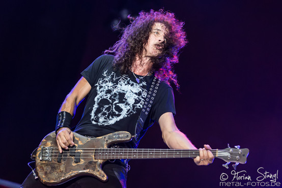 accept-bang-your-head-18-7-2015_0056