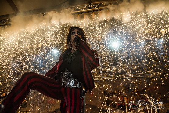 alice-cooper-stadthalle-lichtenfels-04-08-2013-06