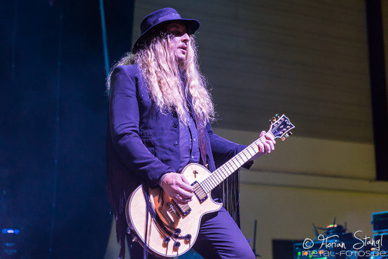 korpiklaani-bang-your-head-16-7-2015_0010