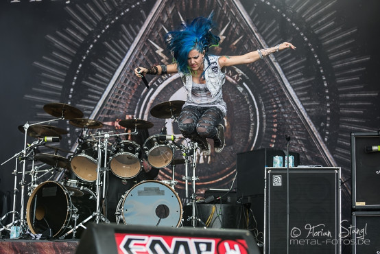 arch-enemy-summer-breeze-2014-14-8-2014_0018