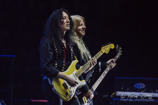 joe-lynn-turner-rock-meets-classic-arena-nuernberg-13-03-2014_0011