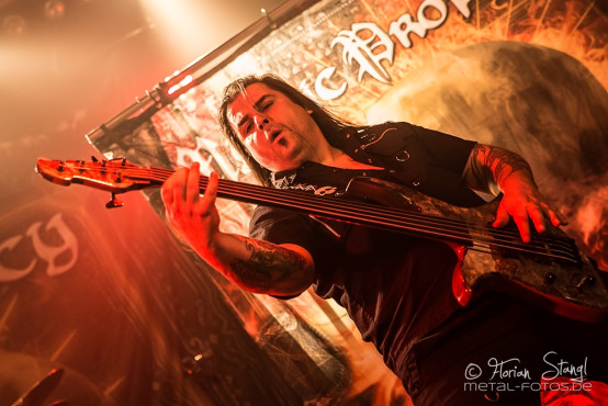mystic-prophecy-rockfabrik-nuernberg-15-10-2014_0017
