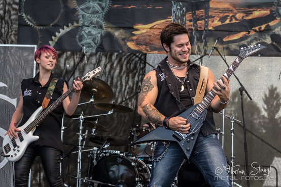 steel-engraved-basinfirefest-28-6-2014_0088