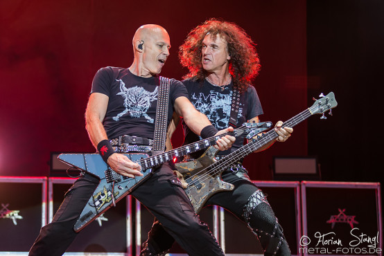 accept-bang-your-head-18-7-2015_0048