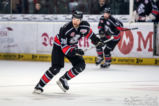 thomas-sabo-ice-tiger-vs-grizzlys-wolfsburg-arena-nuernberg-10-04-2016_0015