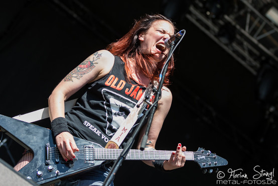 crucified-barbara-masters-of-rock-11-7-2015_0033