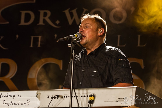 dr-woos-rocknroll-circus-pyras-classic-rock-2014-9-8-2014_0022