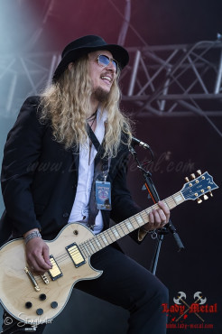 korpiklaani-summer-breeze-2013-15-08-2013-38