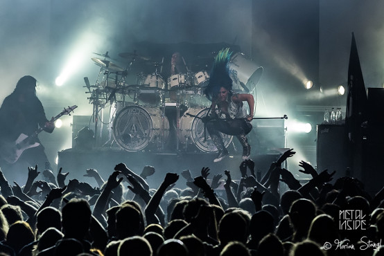 arch-enemy-eventhalle-geiselwind-12-12-2014_0006
