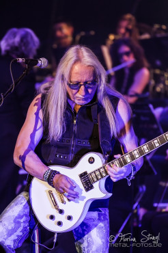 mick-box-bernie-shaw-rock-meets-classic-arena-nuernberg-13-03-2014_0044