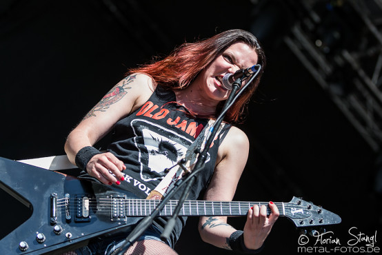 crucified-barbara-masters-of-rock-11-7-2015_0022