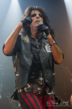 alice-cooper-stadthalle-lichtenfels-04-08-2013-20