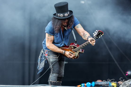 slash-feat-myles-kennedy-rock-im-park-07-06-2015_0032
