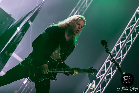 arch-enemy-eventhalle-geiselwind-12-12-2014_0078
