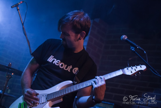 money-left-to-burn-rockfabrik-nuernberg-01-09-2013-22