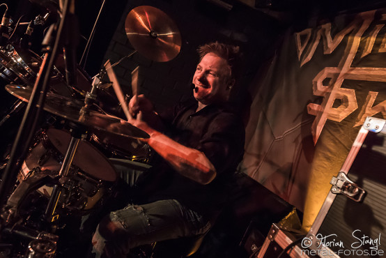 midnite-sky-rock-for-one-world-05-03-2016_0015