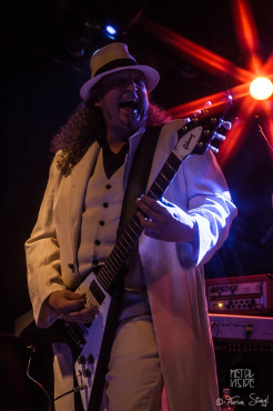 dr-woos-rocknroll-circus-hirsch-nuernberg-06-10-2013_31