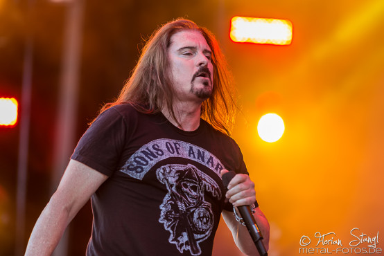 dream-theater-bang-your-head-18-7-2015_0031