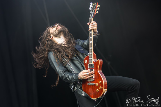 slash-feat-myles-kennedy-rock-im-park-07-06-2015_0011