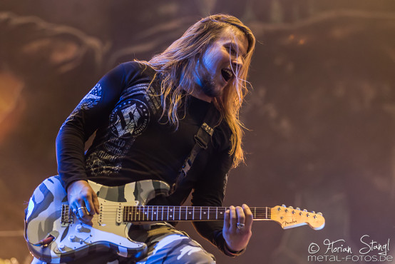 sabaton-bang-your-head-16-7-2015_0012