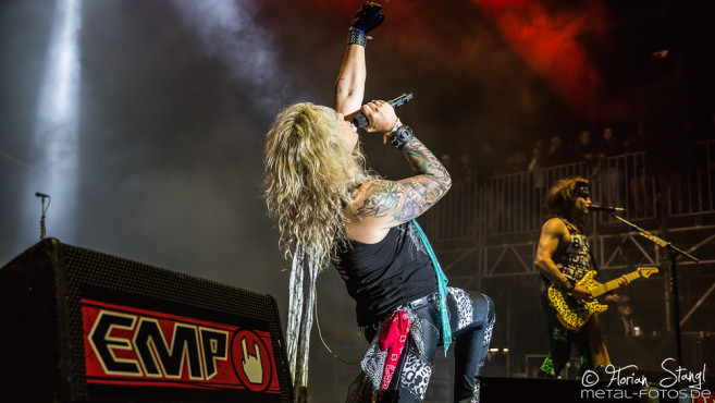 steel-panther-summer-breeze-2016-20-08-2016_0035