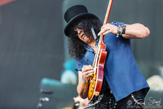 slash-feat-myles-kennedy-rock-im-park-07-06-2015_0038