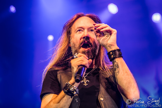 hammerfall-eventhalle-geiselwind-12-12-2015_0072