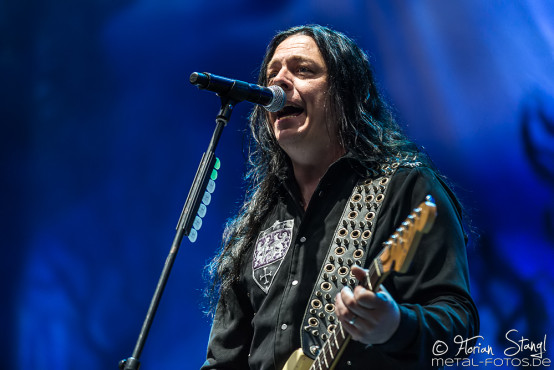 hammerfall-masters-of-rock-10-7-2015_0054