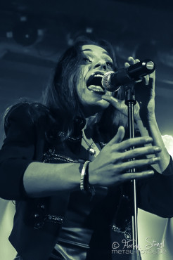 teodasia-backstage-muenchen-26-10-2013_39
