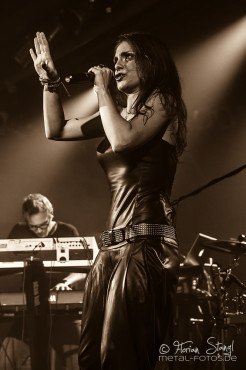 teodasia-backstage-muenchen-26-10-2013_30