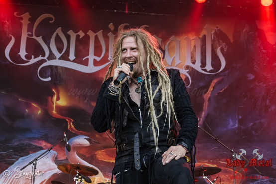 korpiklaani-summer-breeze-2013-15-08-2013-07