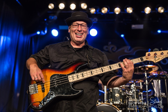 dr-woos-rocknroll-circus-pyras-classic-rock-2014-9-8-2014_0046