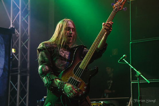orden-ogan-1-12-2012-musichall-geiselwind-38