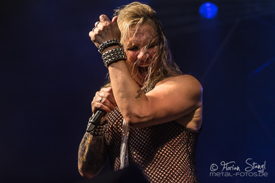 steel-panther-rockfabrik-nuernberg-22-6-2014_0012