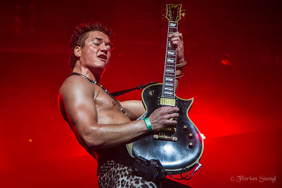 kissin-dynamite-30-11-2012-rockfabrik-nuernberg-65