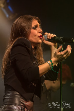 teodasia-backstage-muenchen-26-10-2013_28