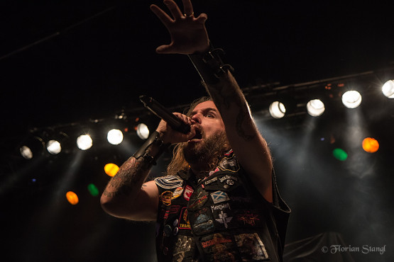 3-inches-of-blood-12-10-2012-musichall-geiselwind-26