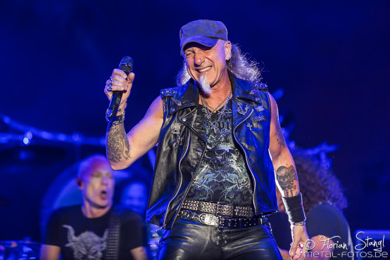 accept-bang-your-head-18-7-2015_0038