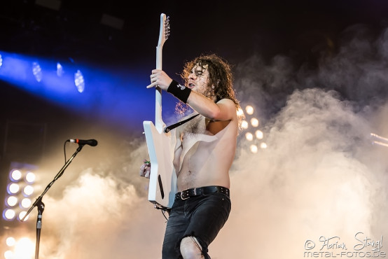 airbourne-rockavaria-30-05-2015_0040